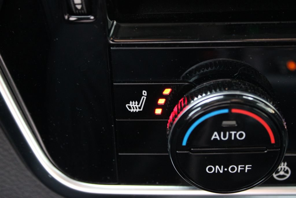 Used 2021 Nissan Rogue SL w/ Premium Package AWD/4WD image 15