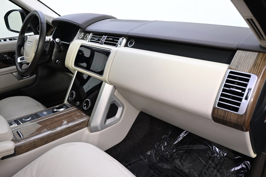 Used 2019 Land Rover Range Rover Supercharged image 15