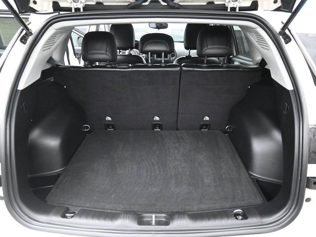 Used 2020 Jeep Compass Latitude w/ Cold Weather Group image 28