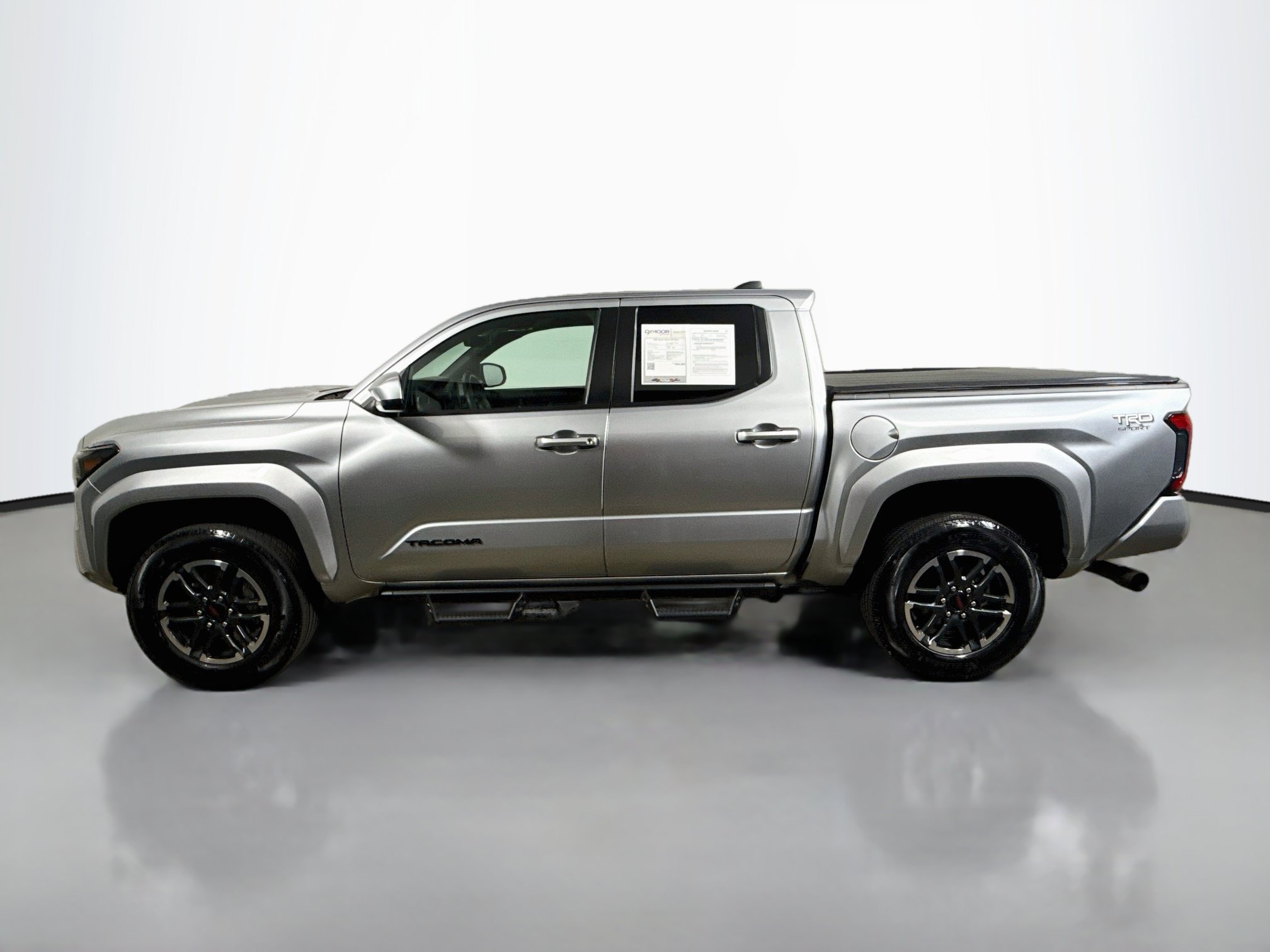 Certified 2025 Toyota Tacoma TRD Sport AWD/4WD image 4