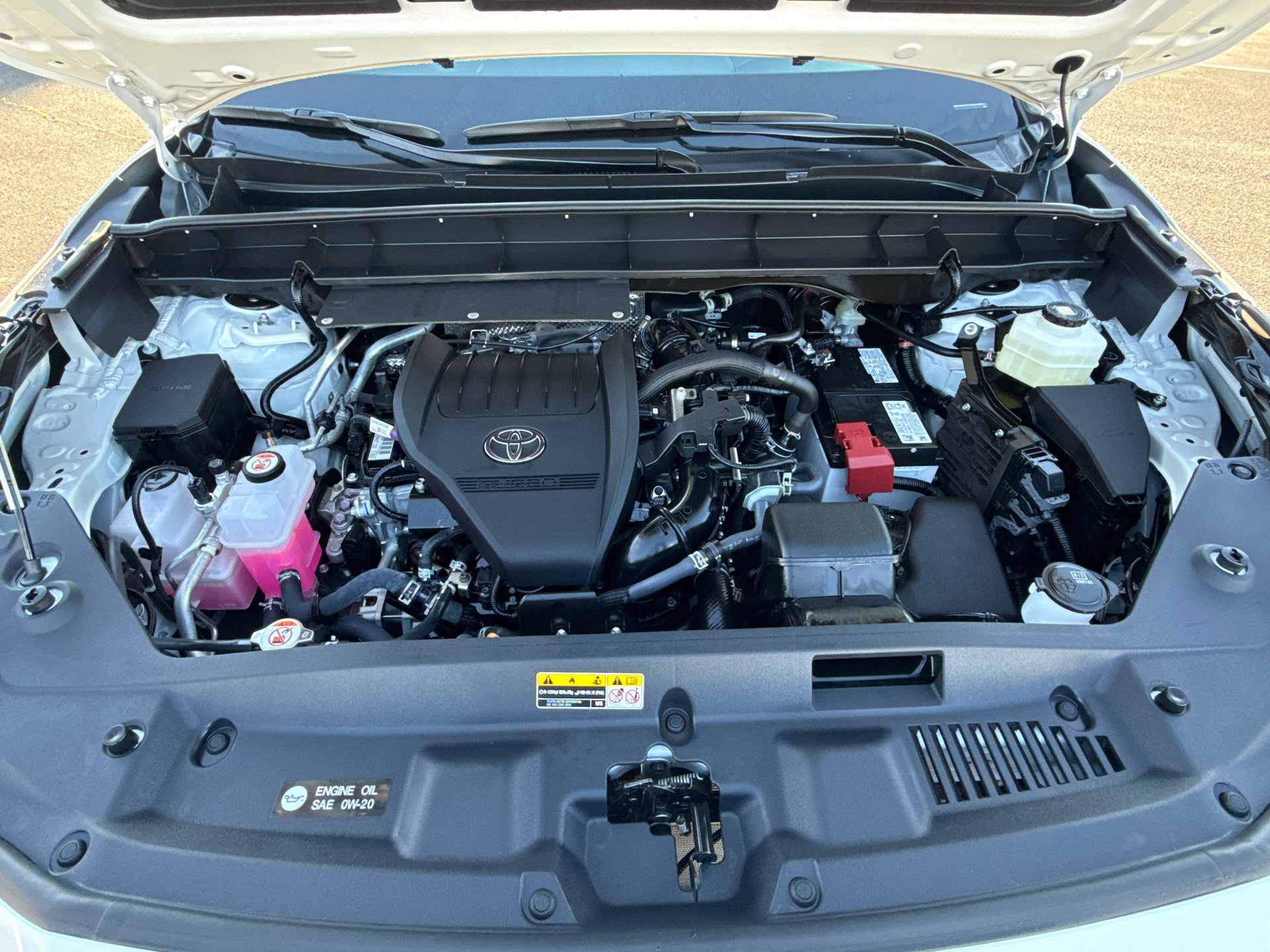 Certified 2025 Toyota Highlander LE image 7