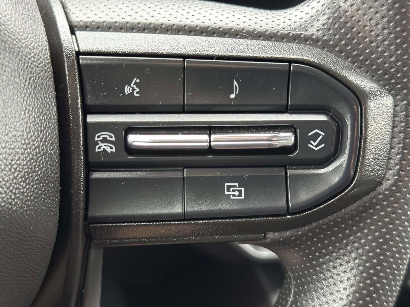 Certified 2024 Chevrolet Colorado W/T image 15