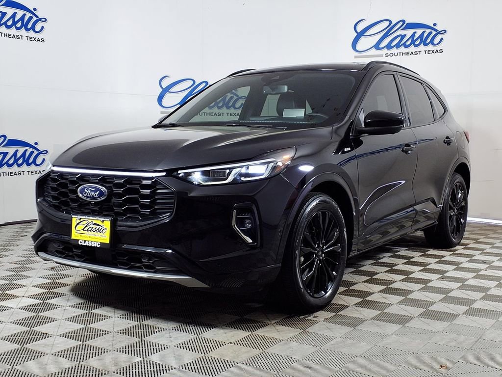 Used 2023 Ford Escape ST-Line Elite w/ Premium Technology Package image 5