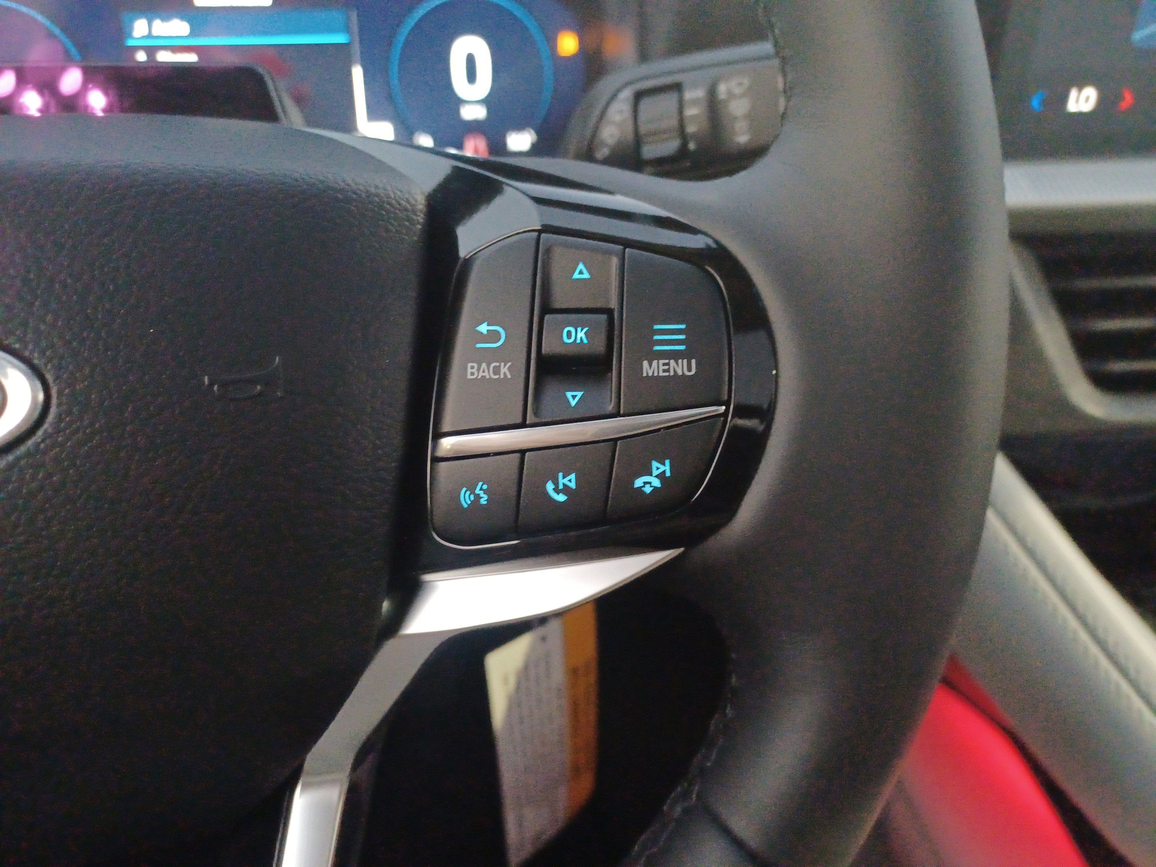 New 2025 Ford Explorer Platinum w/ Ultimate Package image 25