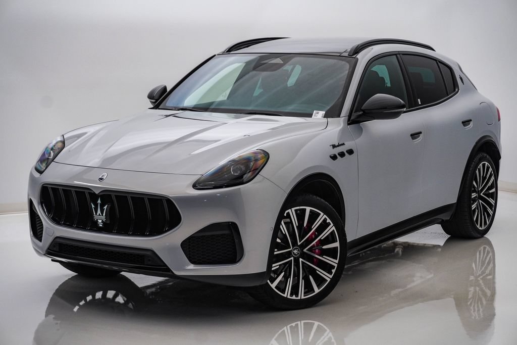Certified 2025 Maserati Grecale Modena AWD/4WD image 3