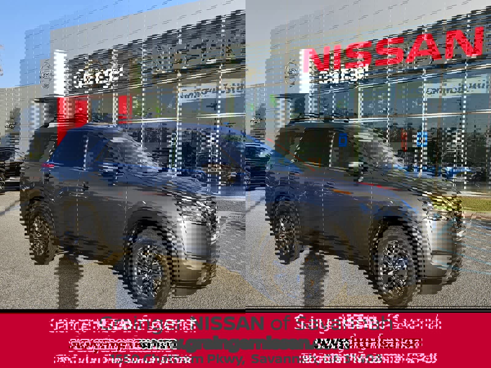 Used 2024 Nissan Pathfinder SV w/ Cargo Package image 1