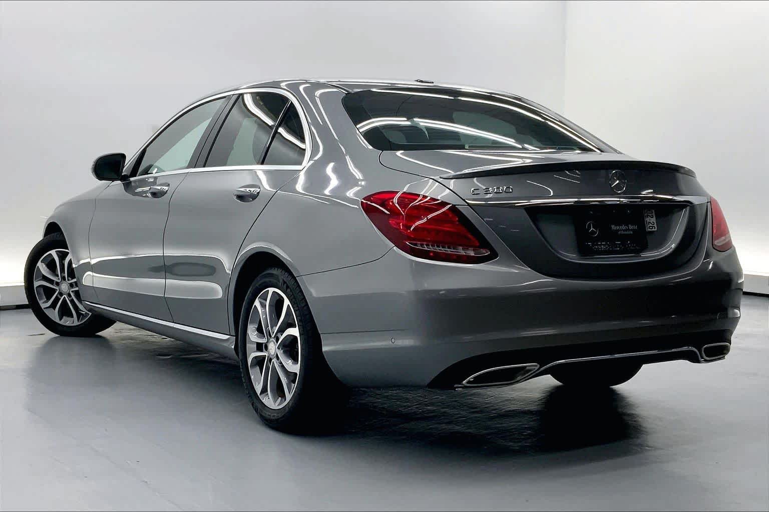 Used 2016 Mercedes-Benz C 300 Sedan image 2