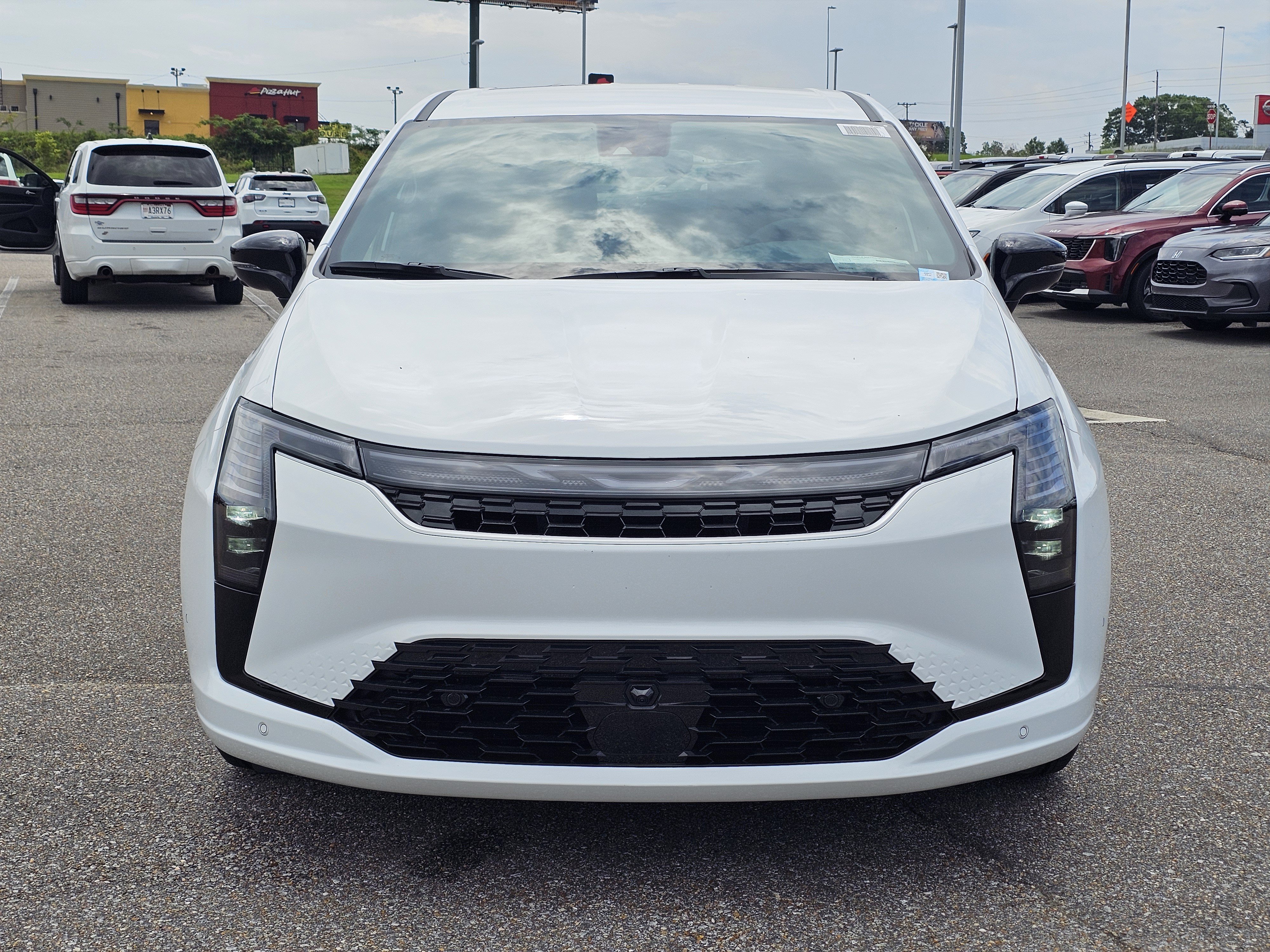 New 2027 Chrysler Pacifica Select FWD image 2