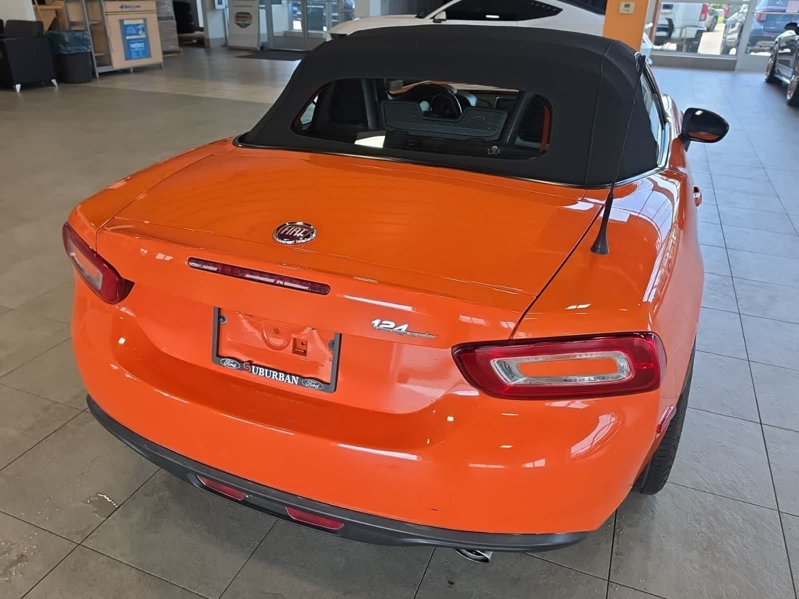 Used 2017 FIAT 124 Spider Classica RWD image 11