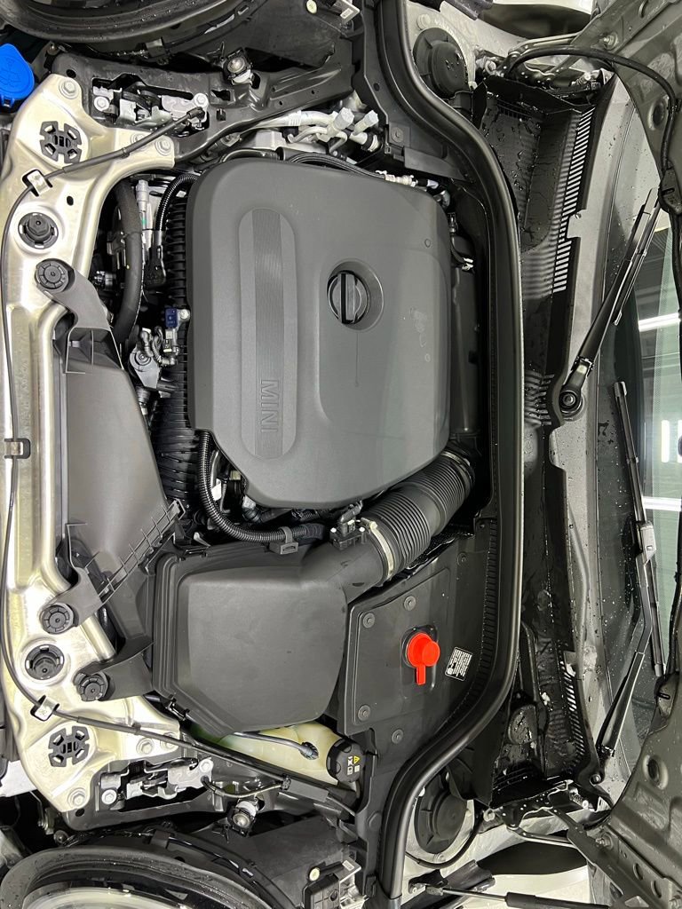 Certified 2025 MINI Cooper S image 32