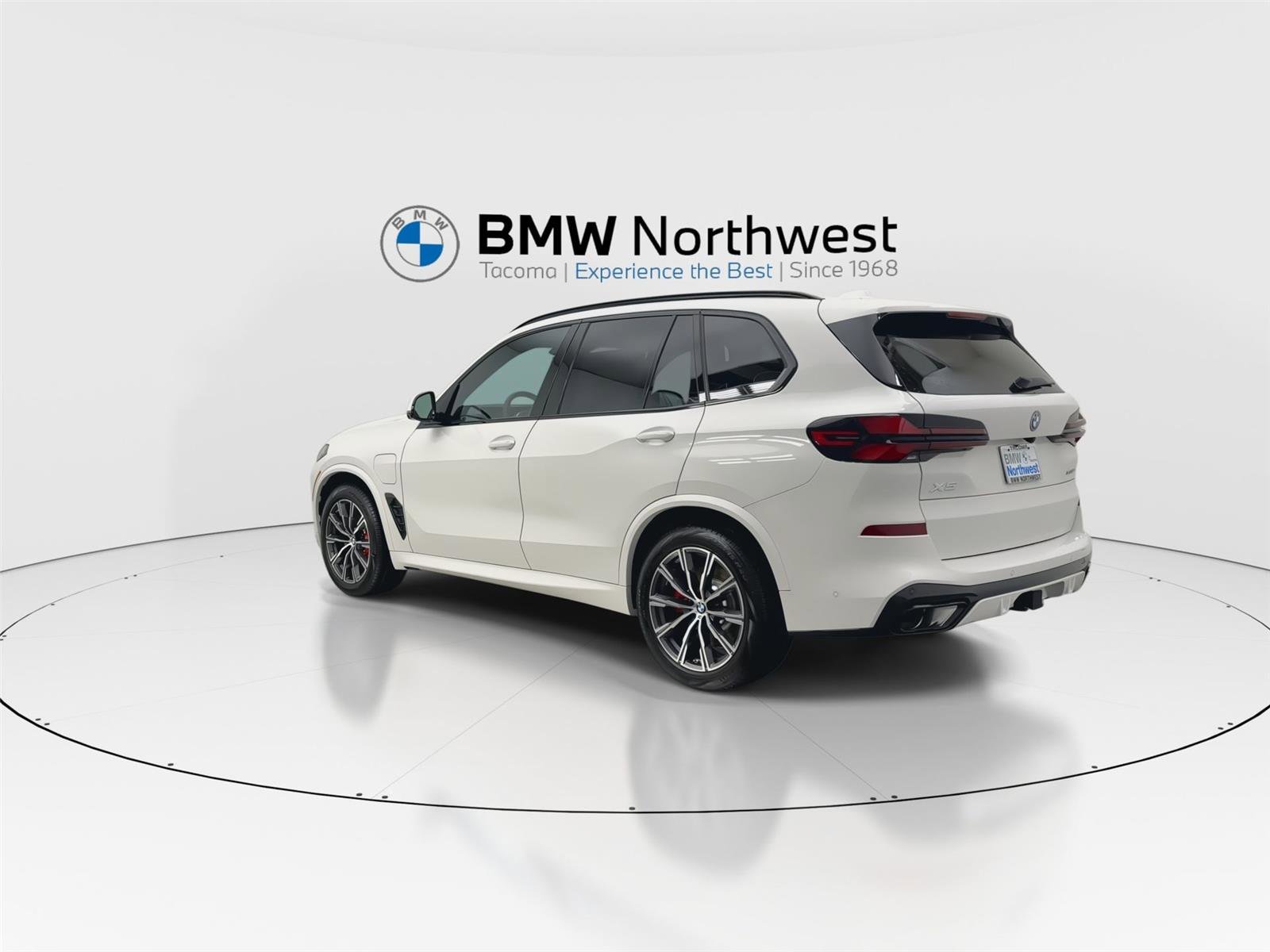 New 2026 BMW X5 xDrive50e w/ M Sport Package image 12