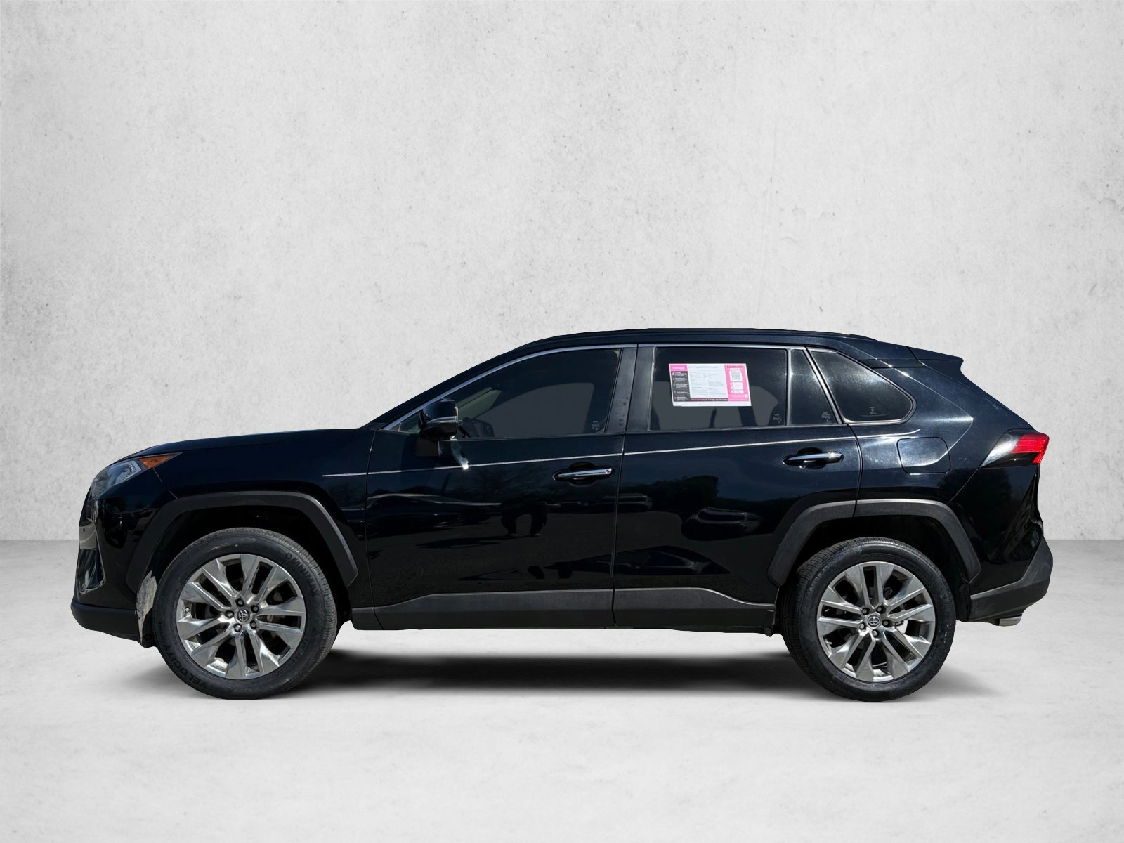 Used 2019 Toyota RAV4 Limited w/ Cold Weather Package AWD/4WD image 8