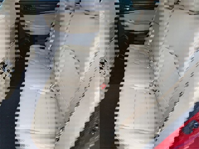 Used 2016 Subaru Outback 2.5i Limited image 9