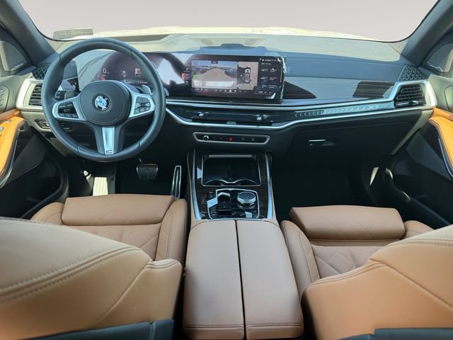 Certified 2026 BMW X7 xDrive40i w/ M Sport Package AWD/4WD image 10