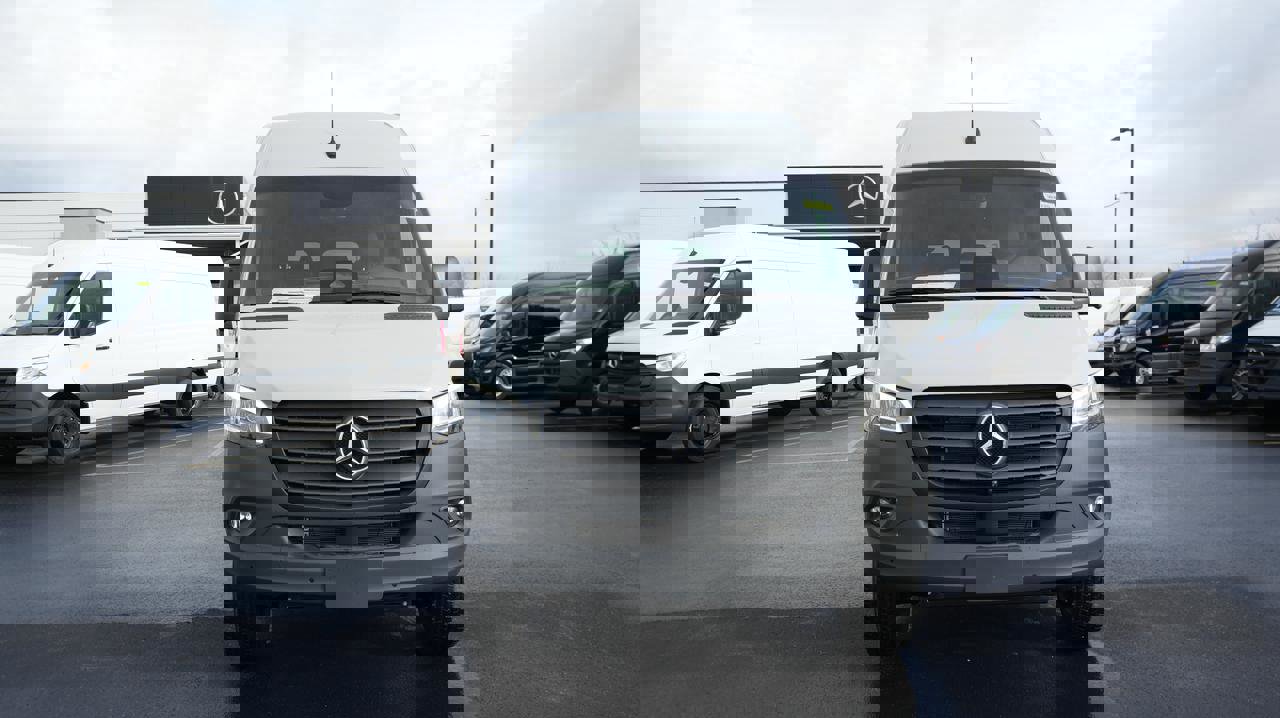 New 2026 Mercedes-Benz Sprinter 2500 image 2
