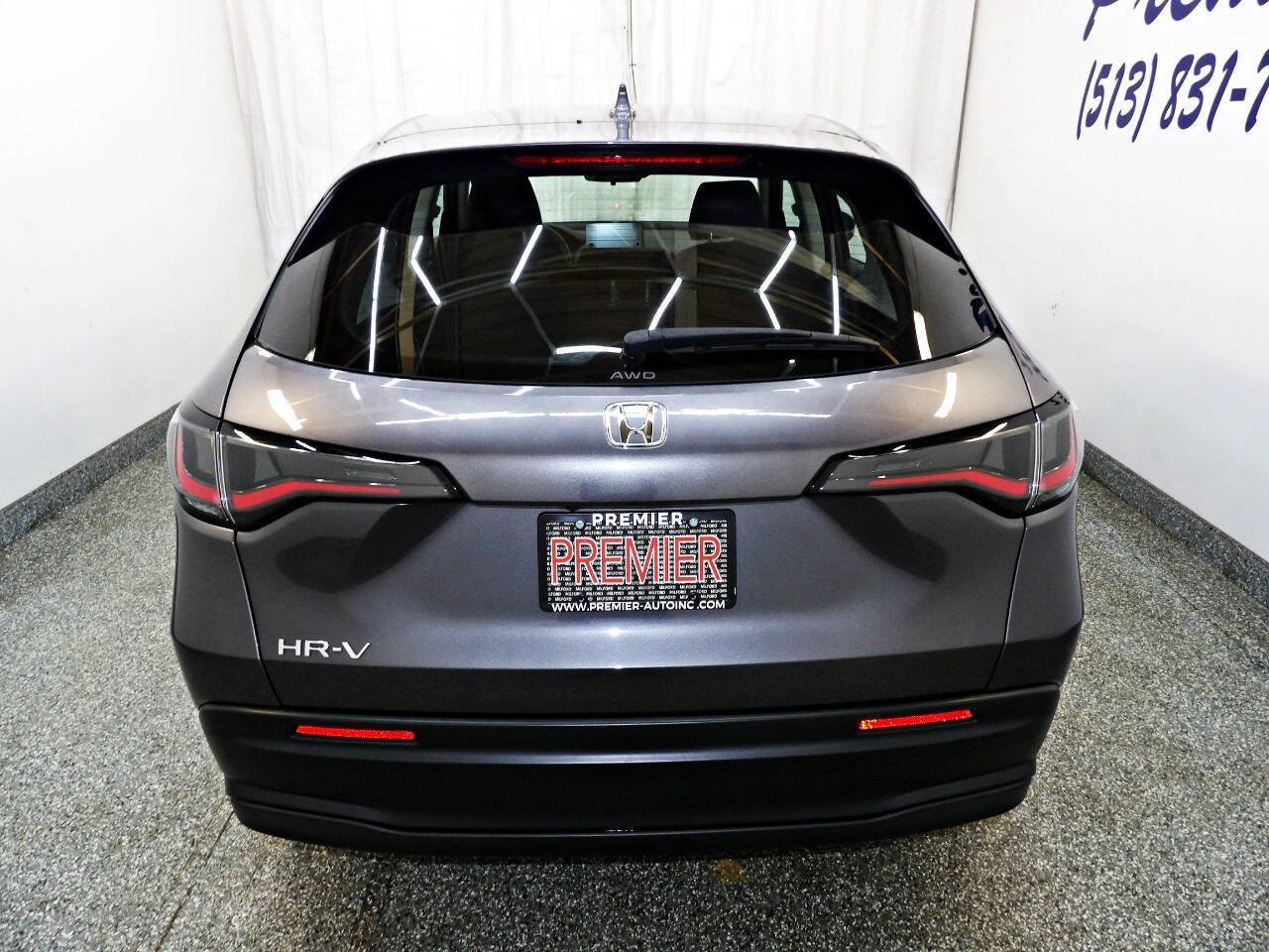 Used 2024 Honda HR-V LX image 5