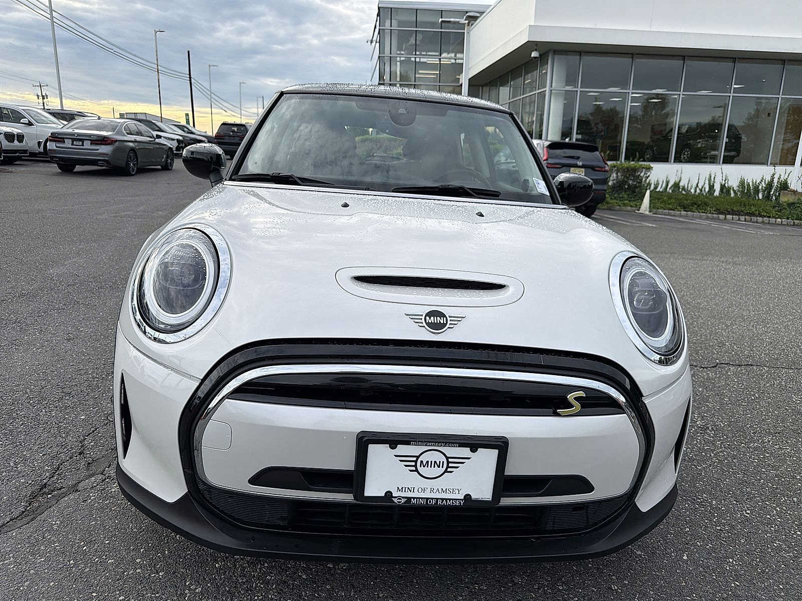 Used 2024 MINI Cooper SE FWD image 14