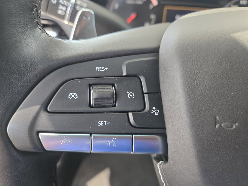 Used 2022 Cadillac CT4 V image 11