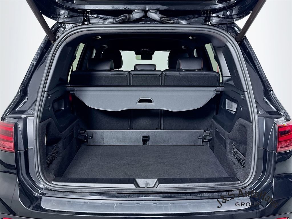 Used 2024 Mercedes-Benz GLB 35 AMG 4MATIC image 33