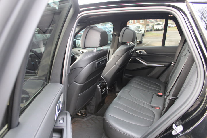Used 2022 BMW X5 M50i AWD/4WD image 20