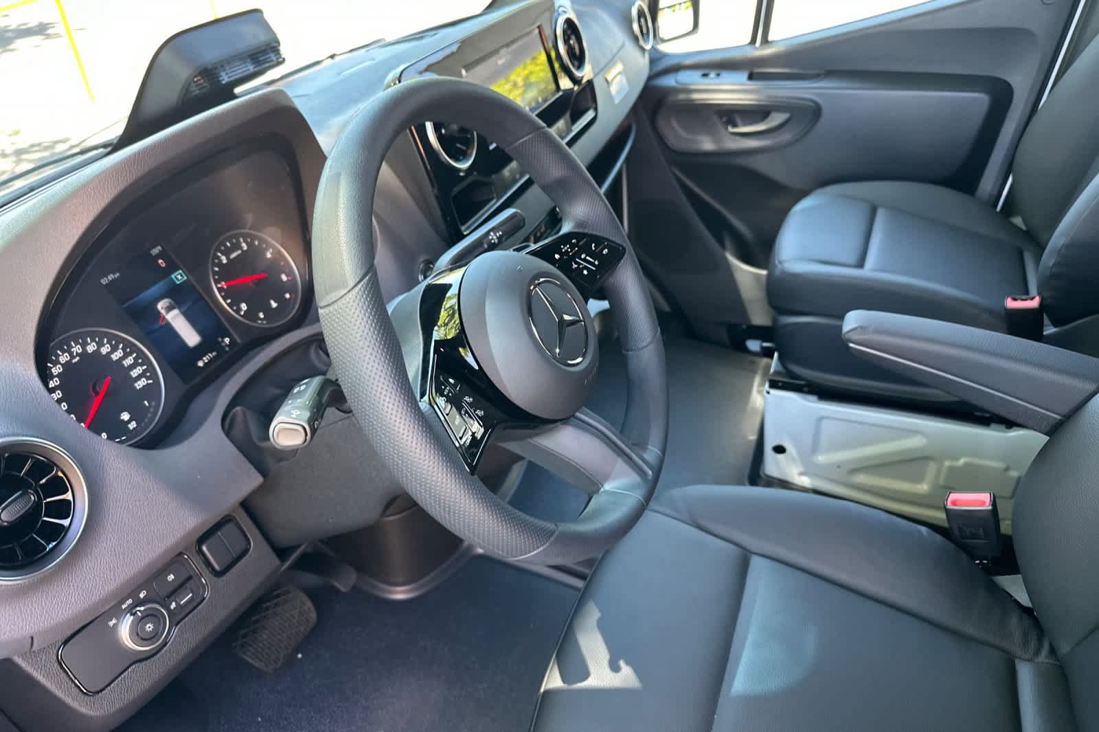 New 2026 Mercedes-Benz Sprinter 2500 image 9
