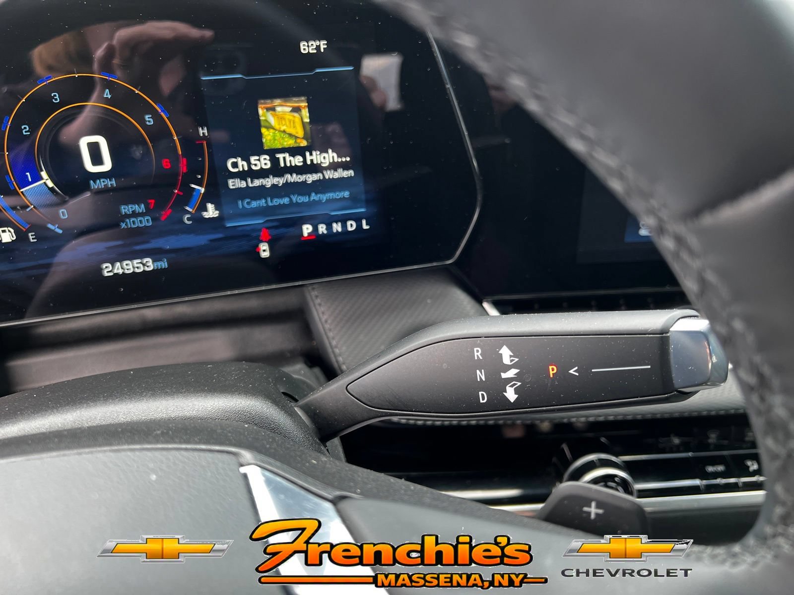 Used 2025 Chevrolet Equinox LT AWD/4WD image 16