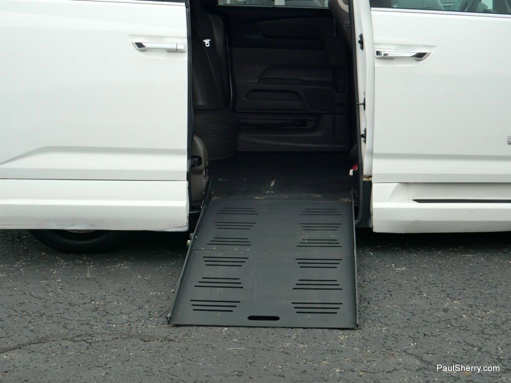 Used 2013 Honda Odyssey EX-L image 11