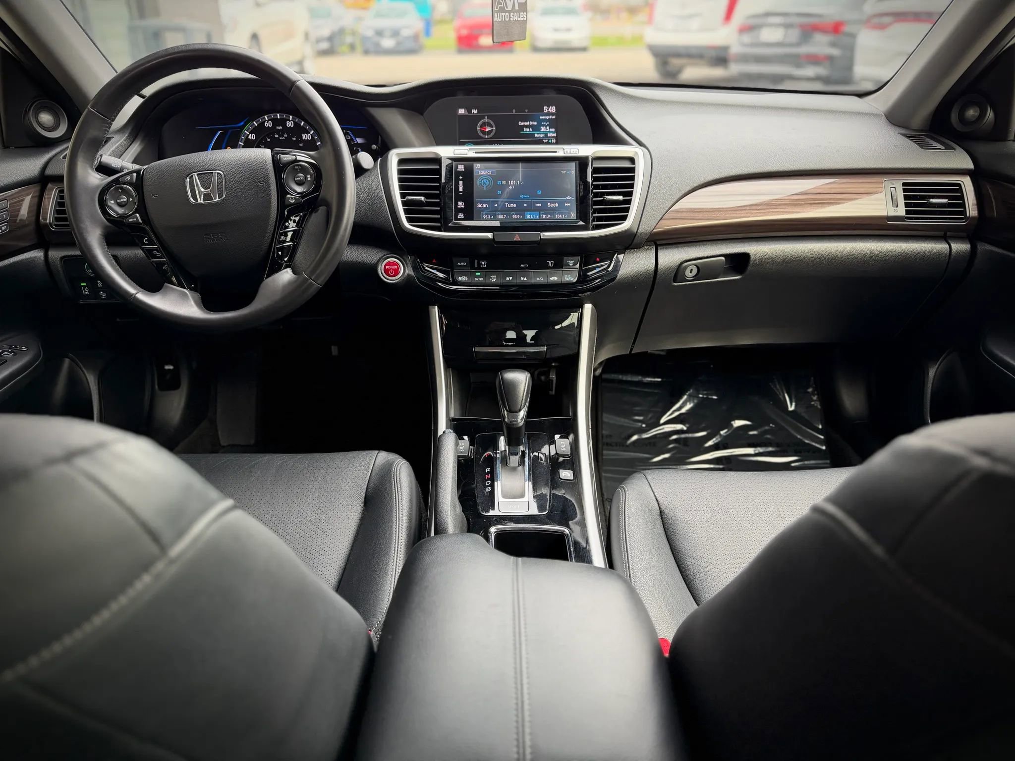 Used 2017 Honda Accord EX-L image 11