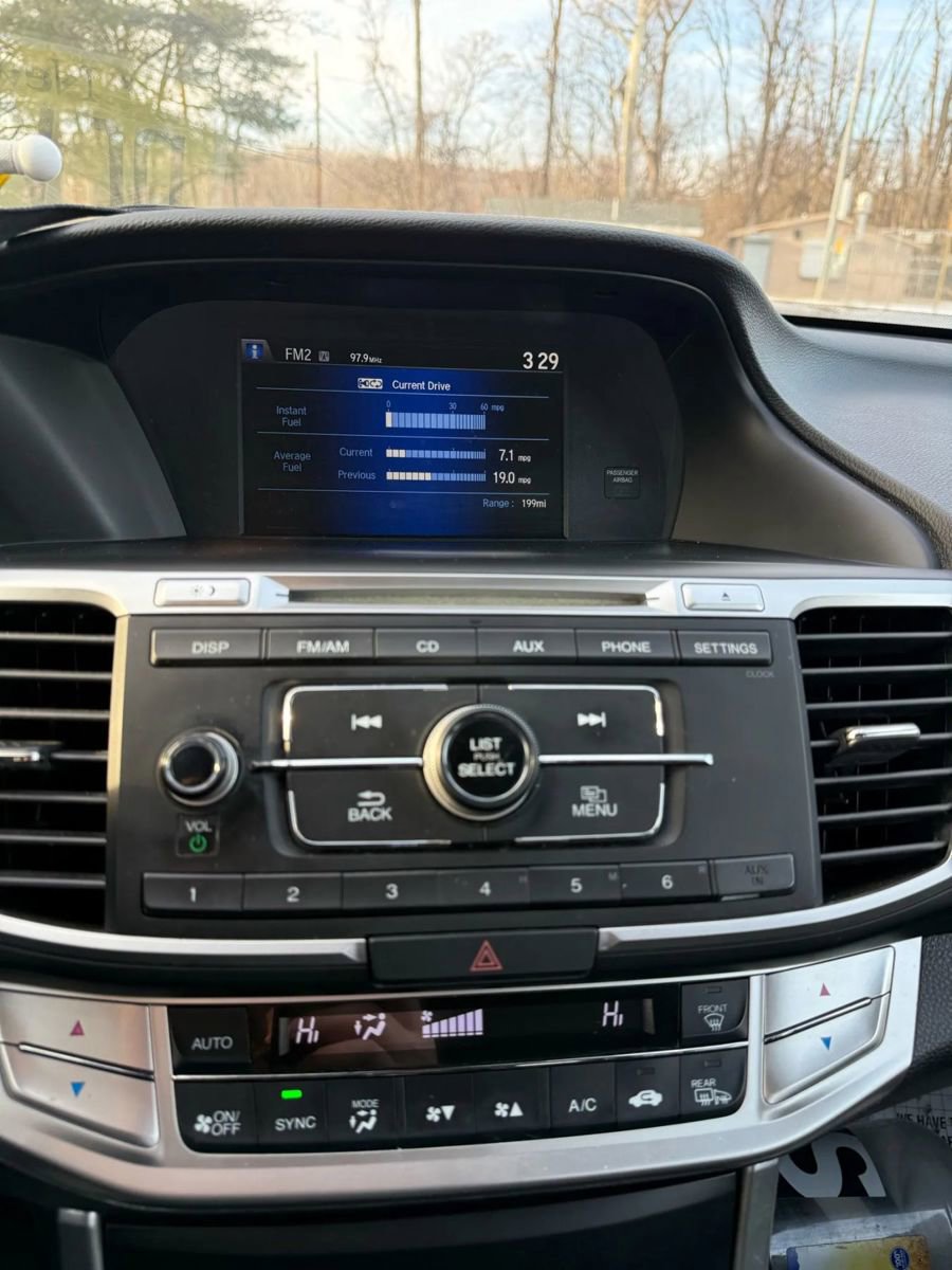 Used 2014 Honda Accord EX image 17