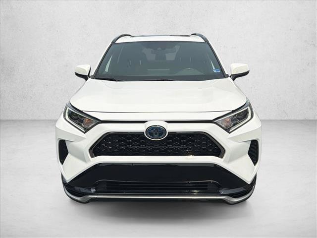 Used 2021 Toyota RAV4 SE w/ Weather & Moonroof Package AWD/4WD image 2