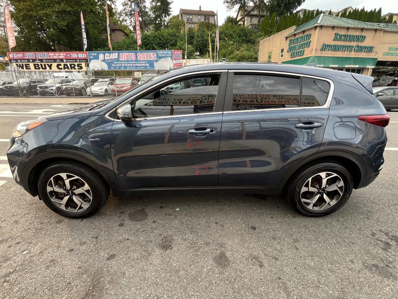 Used 2020 Kia Sportage LX w/ LX Popular Package image 4