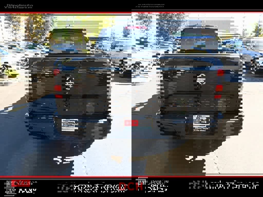 Used 2025 Nissan Frontier SV image 6