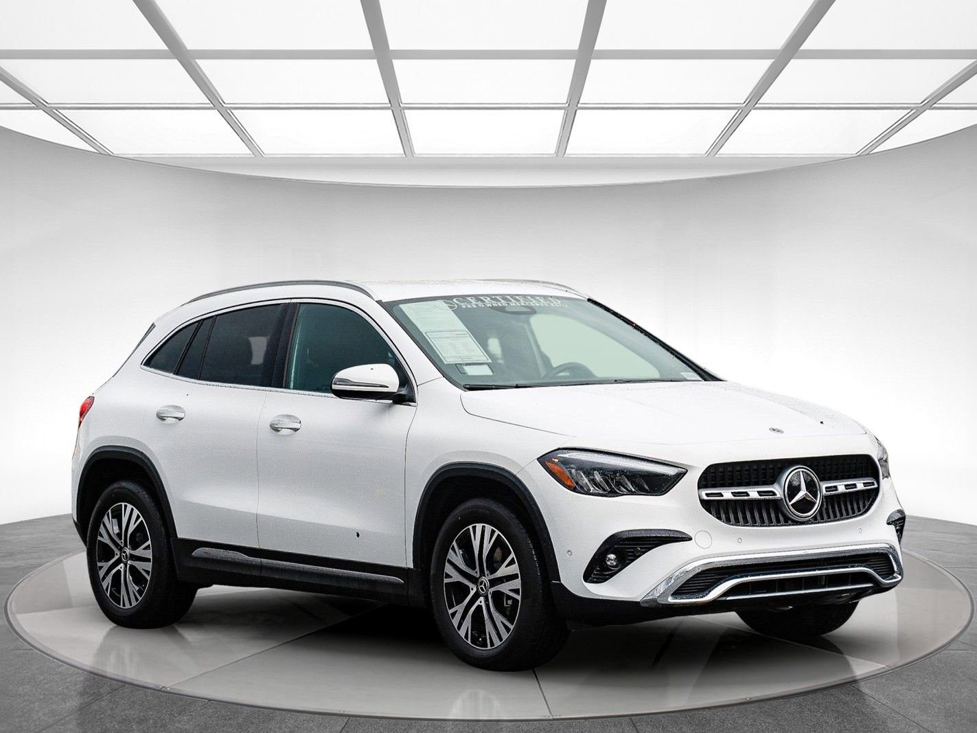 Used 2025 Mercedes-Benz GLA 250 4MATIC image 5