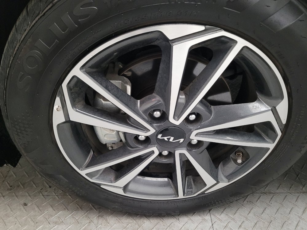 Used 2023 Kia Forte LXS w/ LXS Technology Package FWD image 31