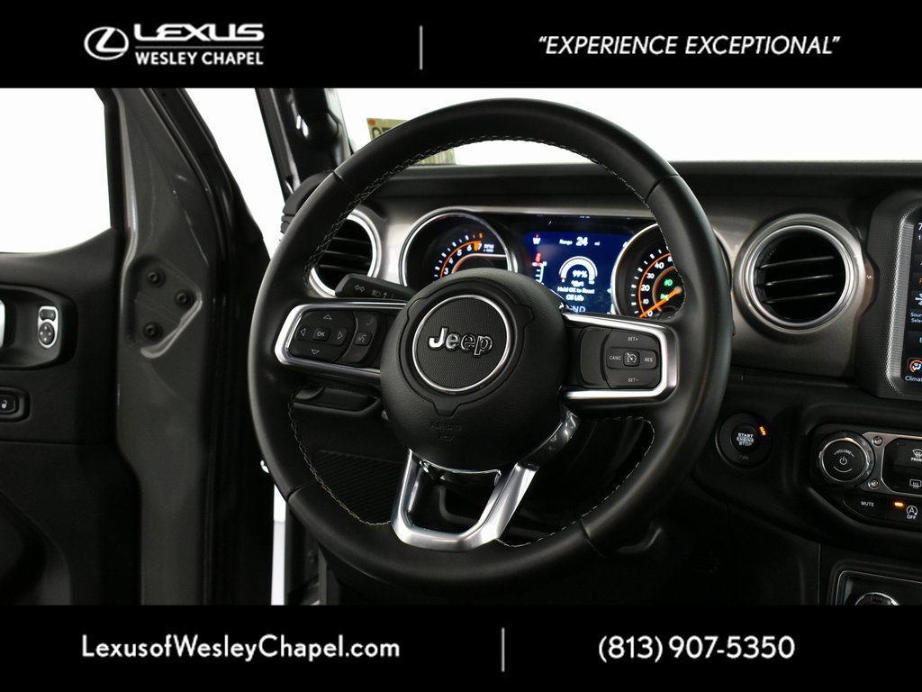 Used 2020 Jeep Wrangler Unlimited Sahara image 24