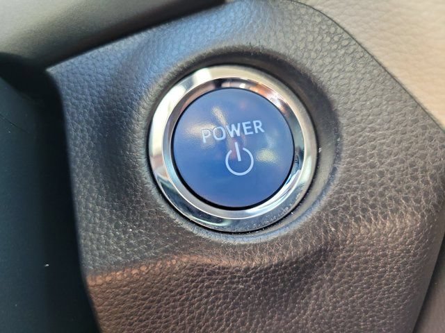Used 2020 Toyota RAV4 Limited w/ Limited Grade Weather Package AWD/4WD image 31