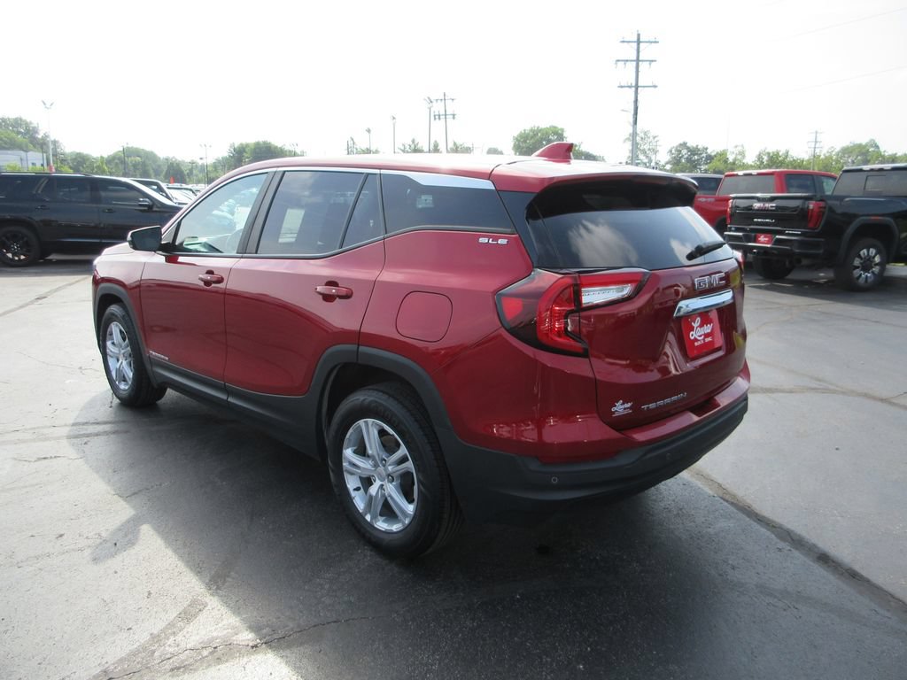 Certified 2022 GMC Terrain SLE FWD image 10