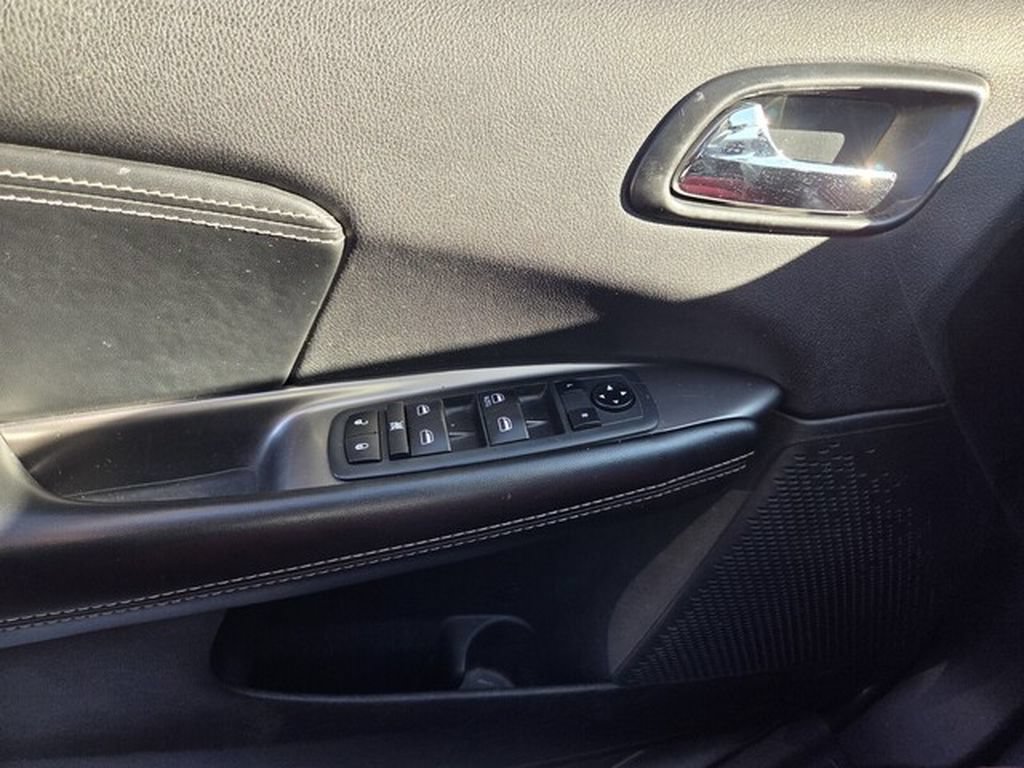 Used 2020 Dodge Journey Crossroad w/ Popular Equipment Group FWD image 30