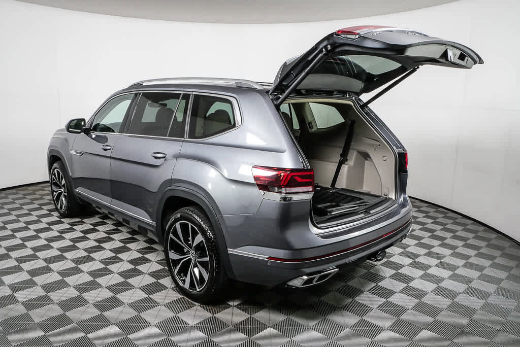 Certified 2025 Volkswagen Atlas SEL Premium R-Line image 37