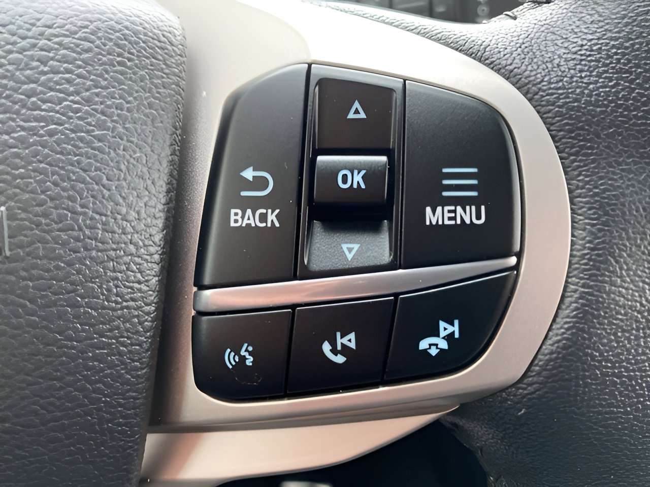 Used 2023 Ford Explorer XLT w/ Equipment Group 202A image 46