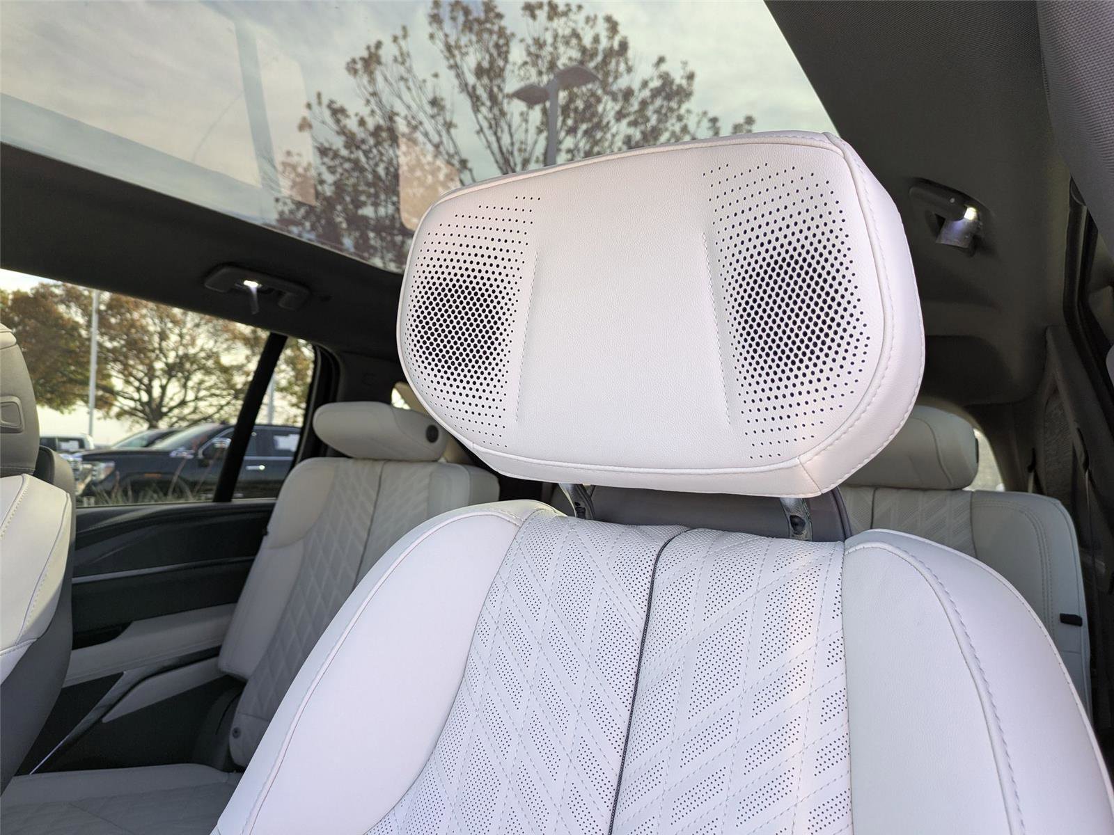 New 2026 Cadillac Escalade IQ Sport 1 w/ LPO, Floor Liner Package AWD/4WD image 12
