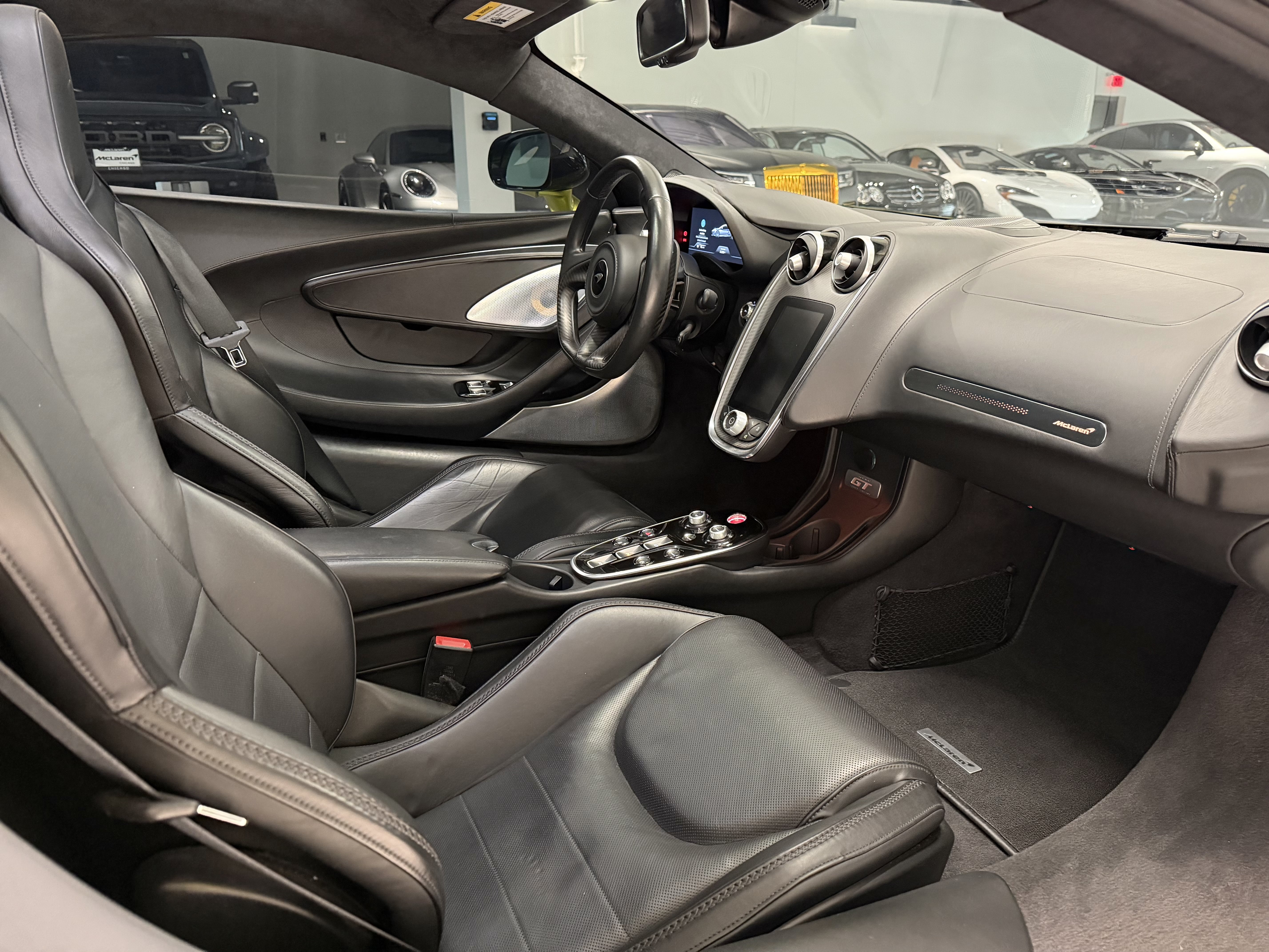 Used 2023 McLaren GT RWD image 14