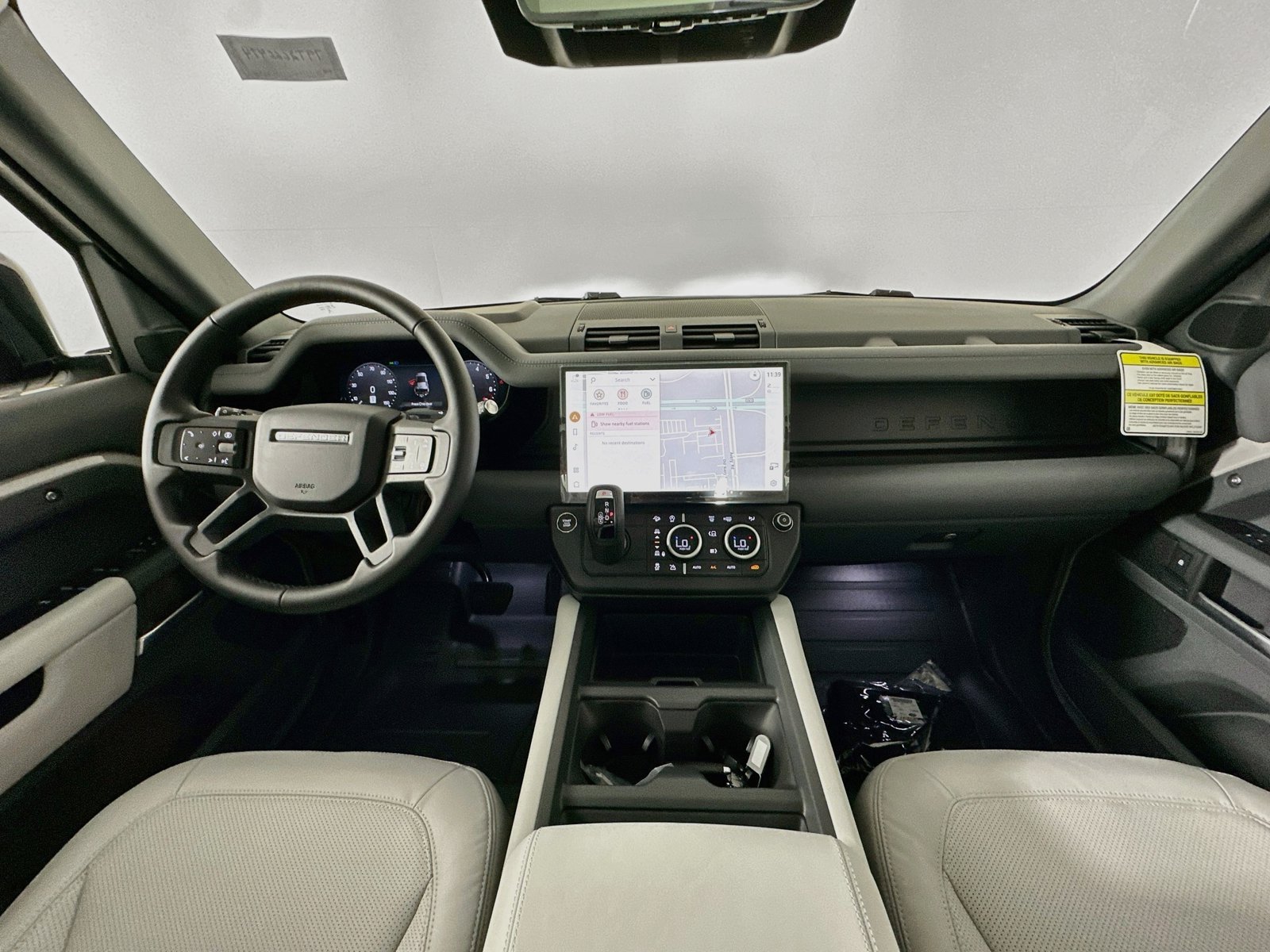 New 2026 Land Rover Defender 110 X-Dynamic SE AWD/4WD image 15