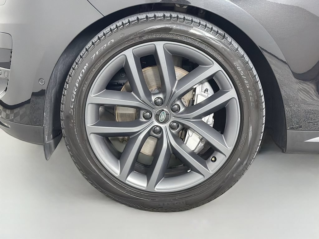 Certified 2024 Land Rover Range Rover Sport SE AWD/4WD image 33