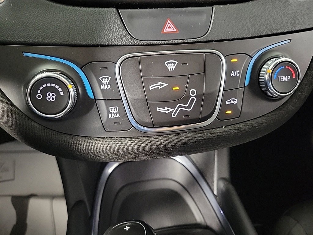 Used 2017 Chevrolet Malibu LT w/ Driver Confidence Package image 22