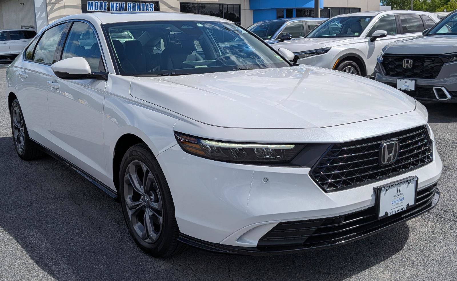 Certified 2025 Honda Accord EX-L image 4