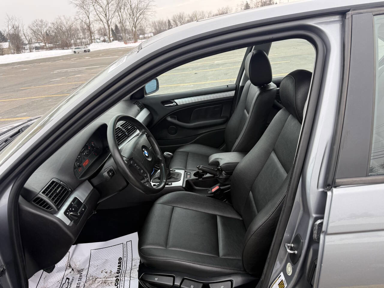 Used 2005 BMW 325xi 325xi AWD 4dr Sedan image 9