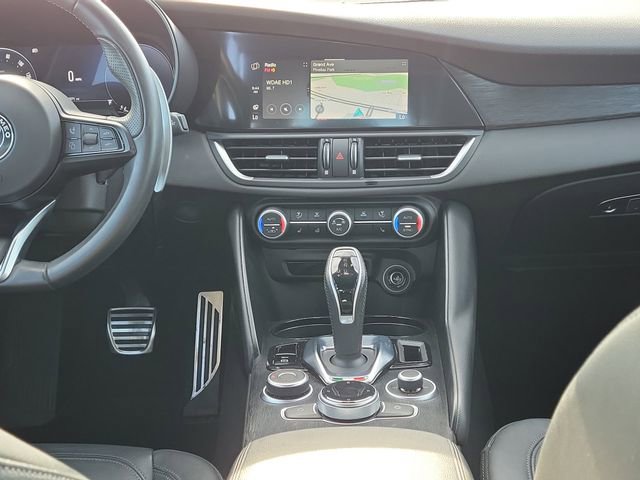 Used 2024 Alfa Romeo Giulia Sprint image 15