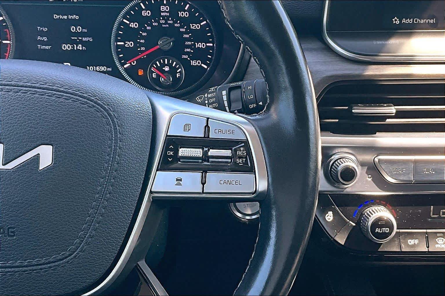Used 2022 Kia Telluride SX w/ SX Prestige Package AWD/4WD image 25