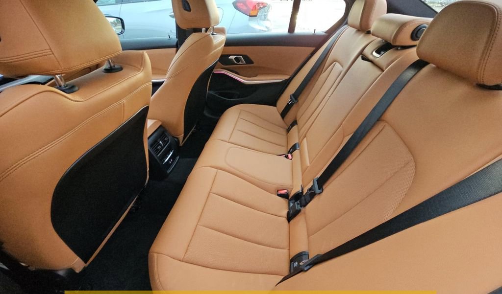 Used 2026 BMW 330i Sedan image 12